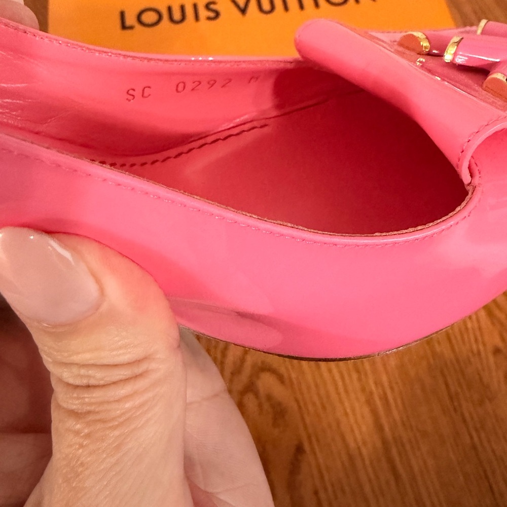 Louis Vuitton Shake Slingback Pumps - Picture 6 of 9